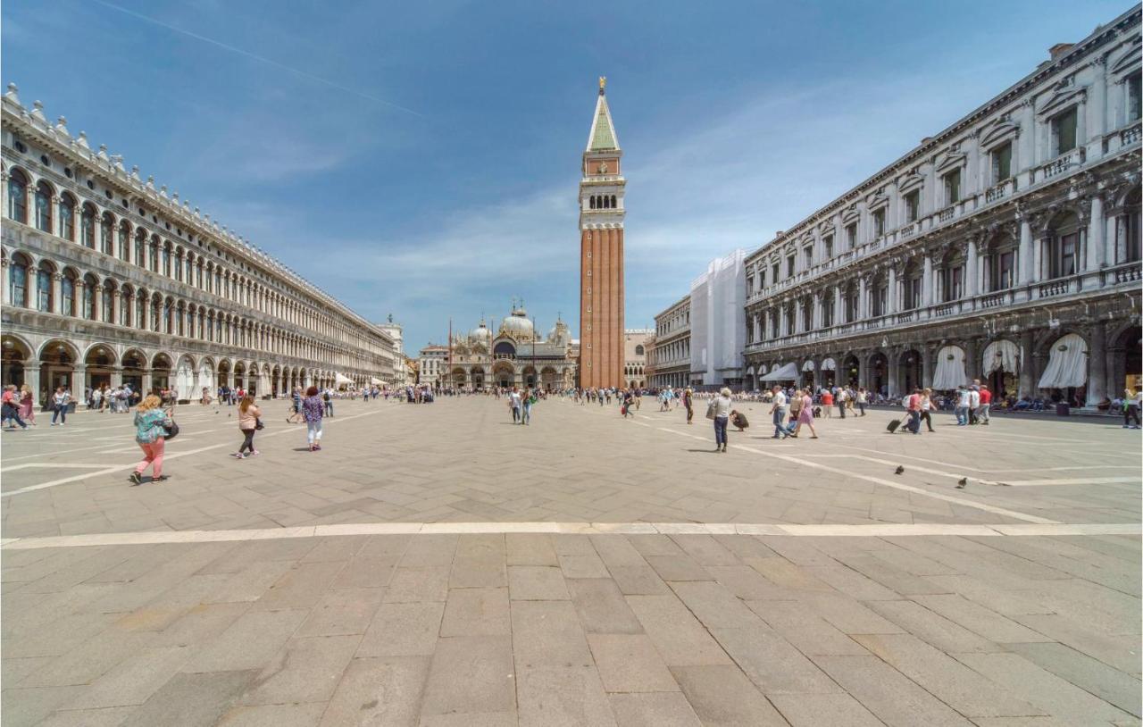Nice Apartment In Venezia -Ve- With Wifi Экстерьер фото